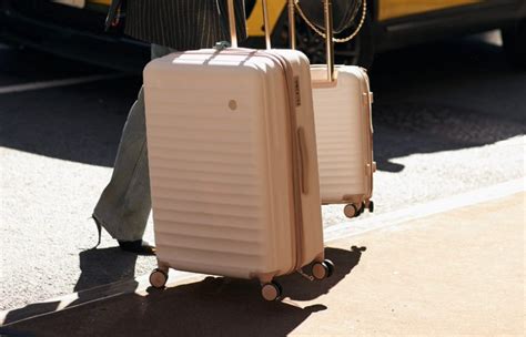 nere luggage australia.